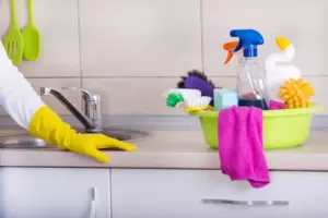 تعقيم الأسطح في المطبخ